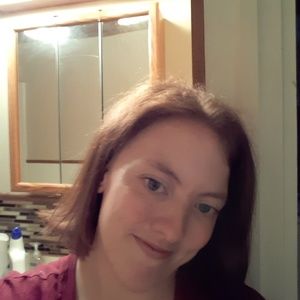 Meet your Posher, Carly